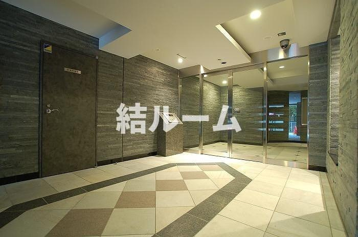 北区東十条１丁目の賃貸マンションのロビー