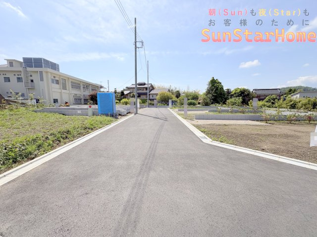 【サンスターホーム】羽村市羽加美3丁目　建築条件付売地14区画の前面道路含む現地写真