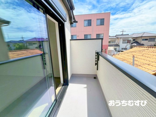 小牧市小牧1丁目137番(全1棟)のバルコニー