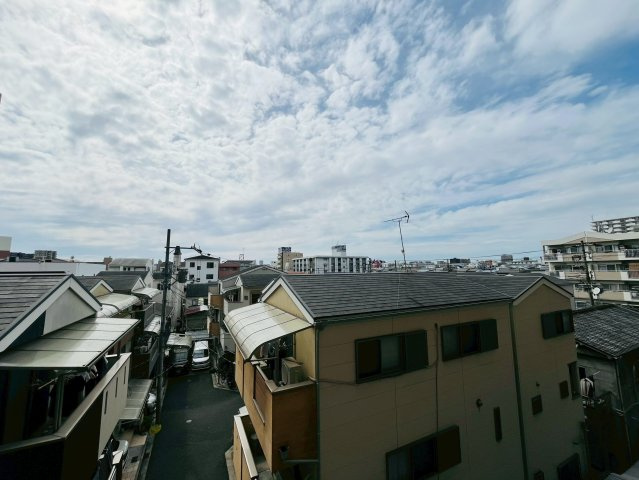【展望】 | シャトー幸福 | 今のところは大きな建物もなく、空が広く見えます。