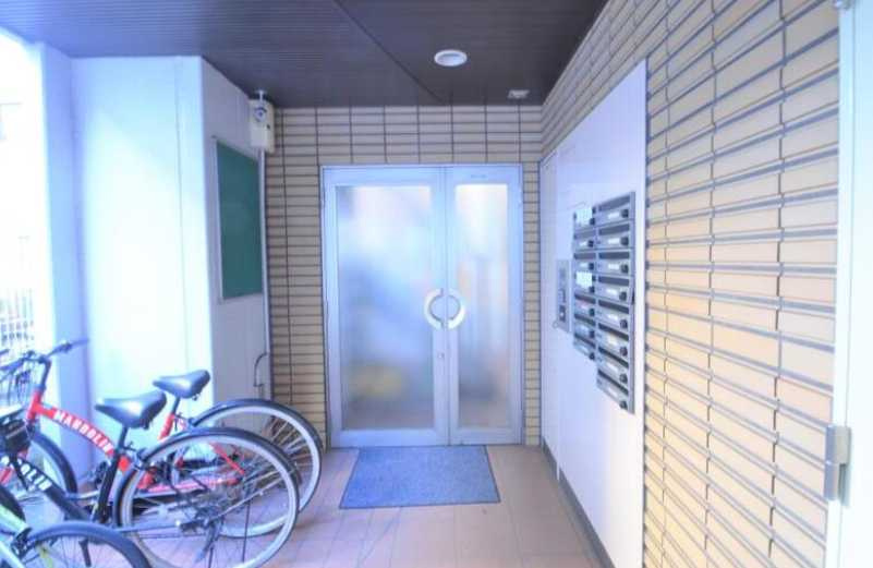 エスポワール駒沢　敷金0　高層階　オートロックのエントランス
