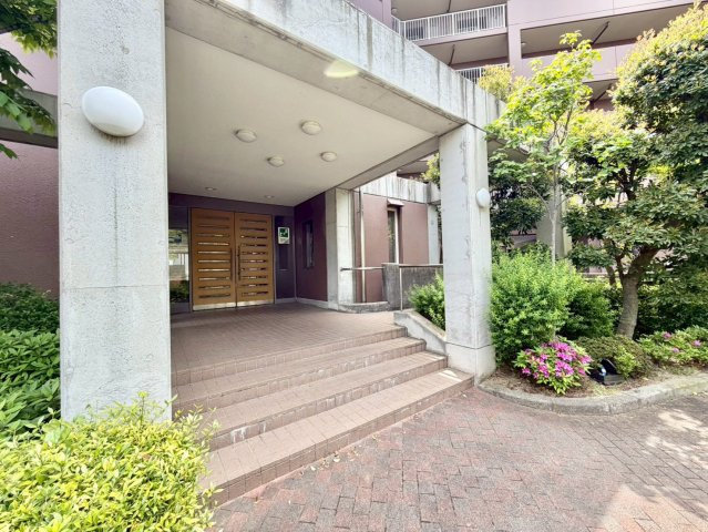 サンシティ羽倉崎のエントランス|共用エントランス