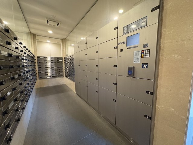 宅配ボックス
