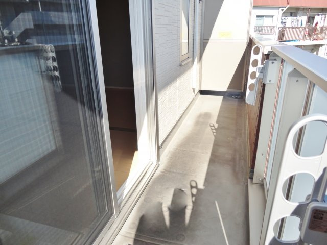 アン・ルクールのバルコニー