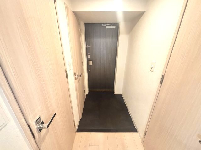ソルテラス神戸栄町通の玄関
