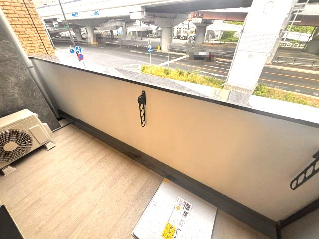 ソルテラス神戸栄町通のバルコニー