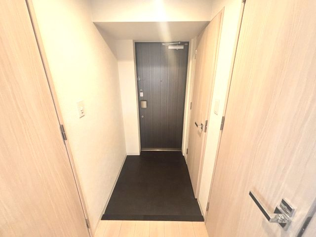 ソルテラス神戸栄町通の玄関