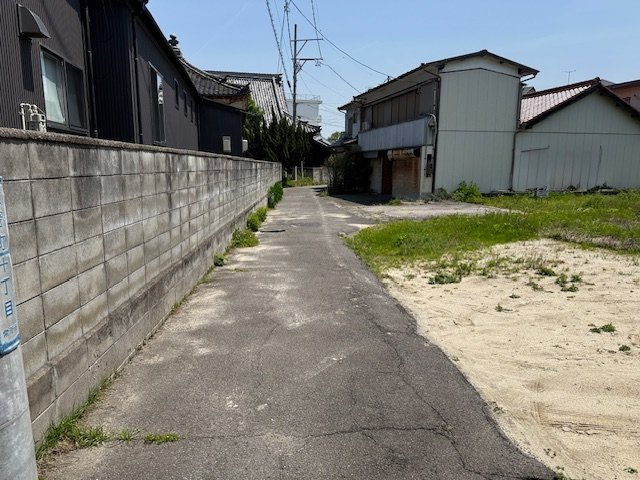 常滑市西之口3丁目　売地の前面道路含む現地写真|前面道路