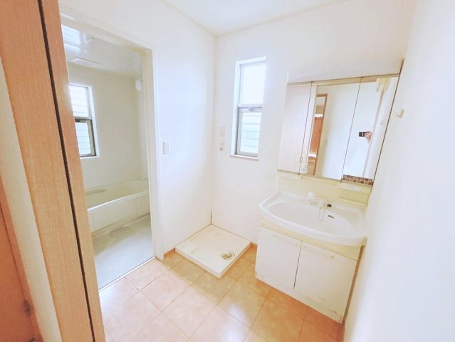 中古戸建の独立洗面台