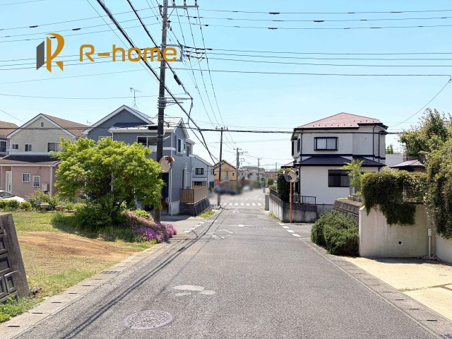 我孫子市南新木1丁目1期　新築戸建て　1号棟の前面道路含む現地写真|周辺環境も併せて案内致します♪
閑静な住宅地で笑顔あふれる新生活！
ぜひ現地へお越しください♪
