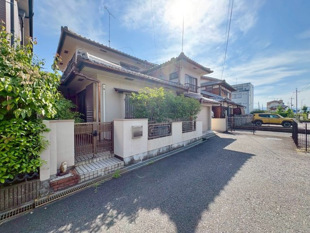 草津市西渋川1丁目　中古戸建ての外観