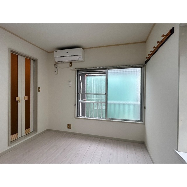 メゾンクレセールの居間・リビング