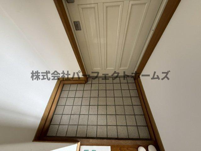 河合ハイツ池之宮の玄関|玄関です