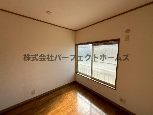 河合ハイツ池之宮の洋室|洋室です