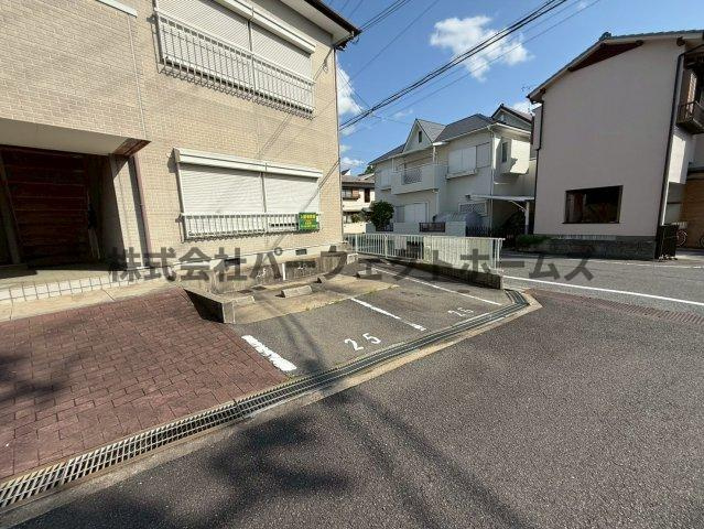 河合ハイツ池之宮の駐車場|駐車場完備です