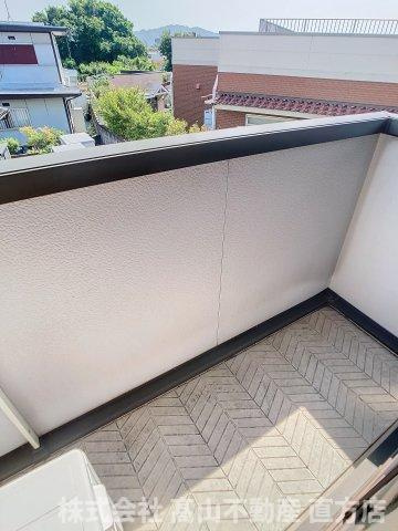 パインテールのバルコニー