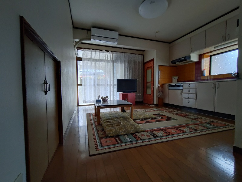 安来市切川町戸建のキッチン