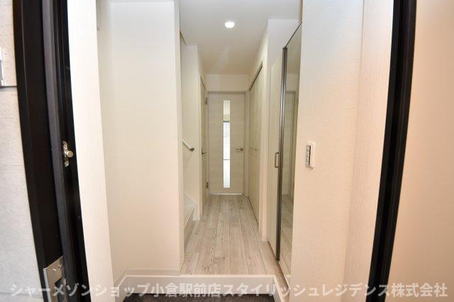LA VITA 門司の玄関
