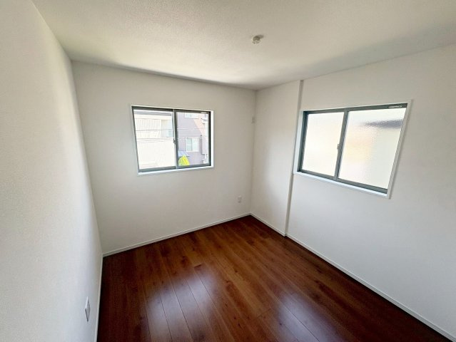 醍醐御霊ケ下町　の洋室
