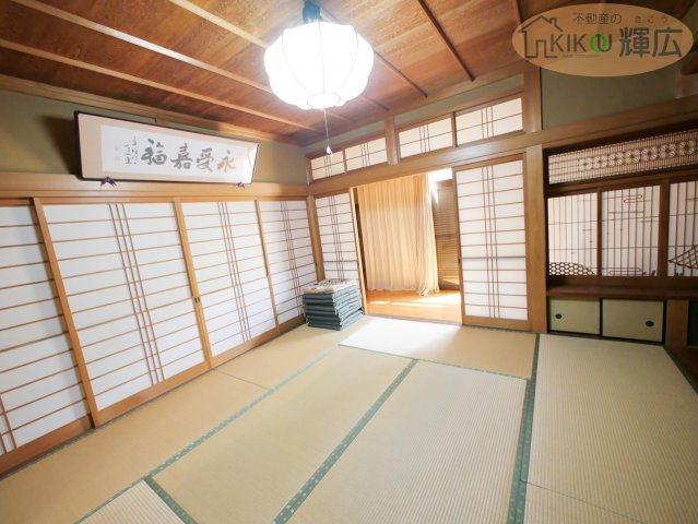 高砂市高砂町藍屋町　中古戸建の和室