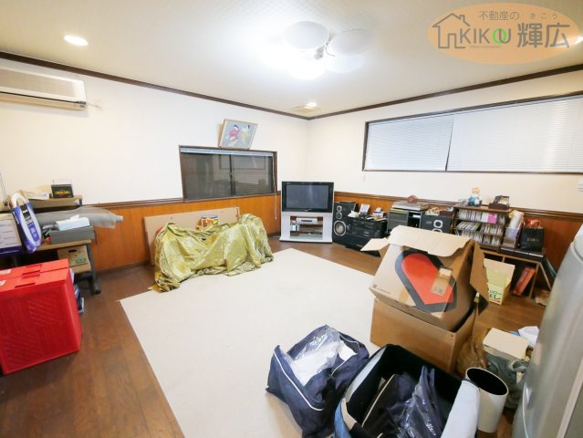 高砂市高砂町藍屋町　中古戸建の寝室
