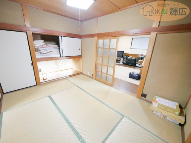 高砂市高砂町藍屋町　中古戸建の子供部屋