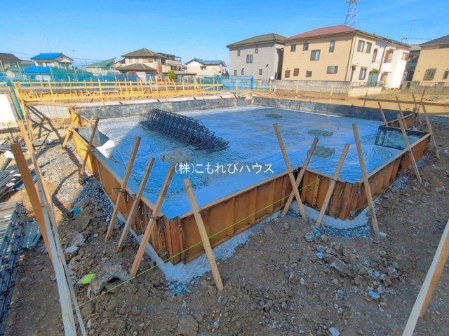 鴻巣市天神2丁目　新築一戸建て　（2区画）02の駐車場|撮影：'26/04/21