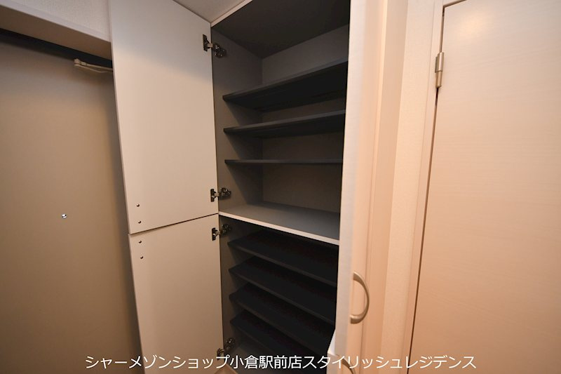 アンレーヴ門司駅前の収納