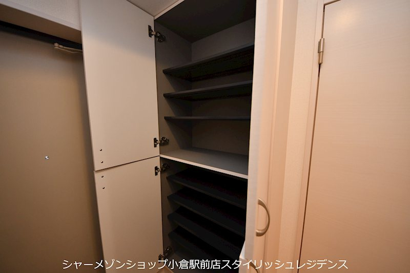 アンレーヴ門司駅前の収納