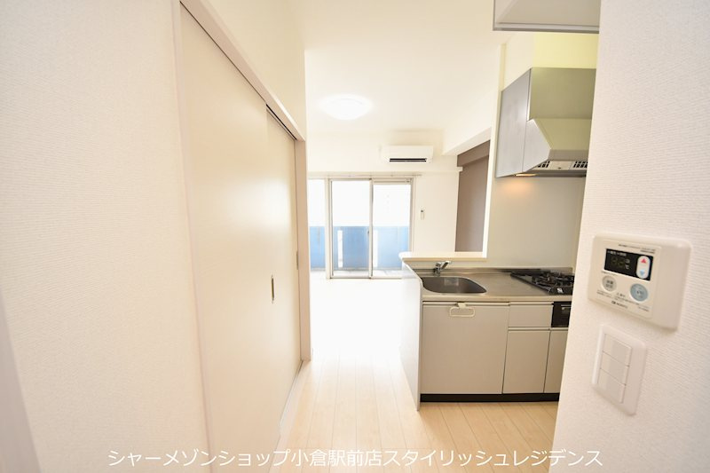 アンレーヴ門司駅前の居間・リビング