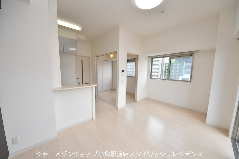 アンレーヴ門司駅前の居間・リビング