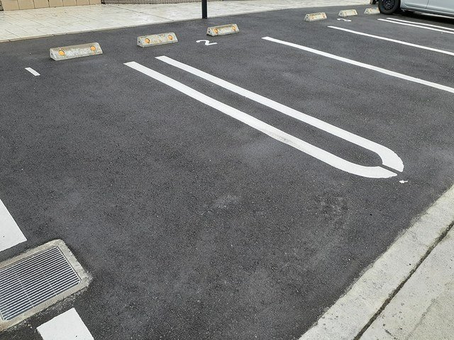 リバーファームの駐車場