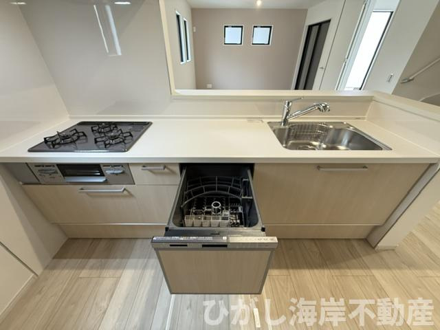 茅ヶ崎市南湖4丁目　新築戸建　全２棟のキッチン|食洗器付きシステムキッチン