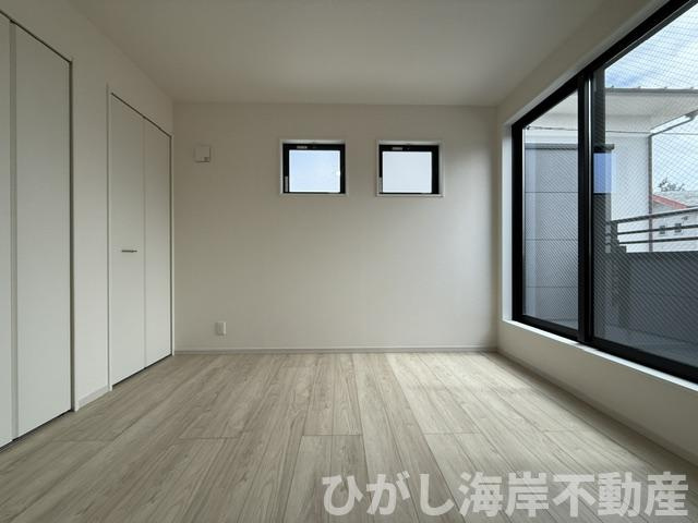 茅ヶ崎市南湖4丁目　新築戸建　全２棟の洋室|6.1帖　洋室
