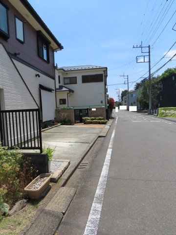 川越市かすみ野売地の前面道路含む現地写真