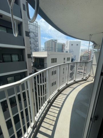 【バルコニー】 | 大森ハイツ | 暖かな日差しのふりそそぐバルコニー