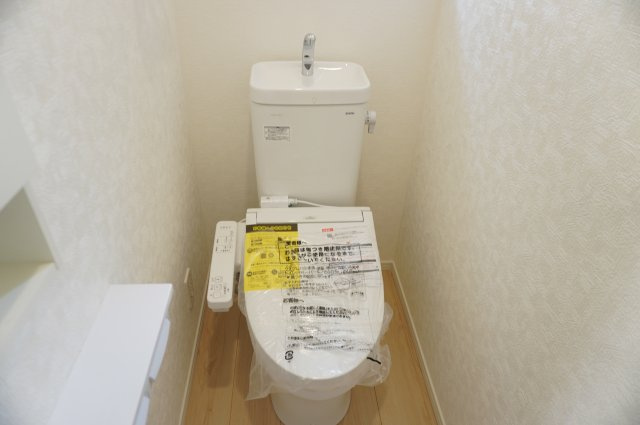 草加市瀬崎5丁目 新築分譲住宅 全10棟 10号棟のトイレ|1階