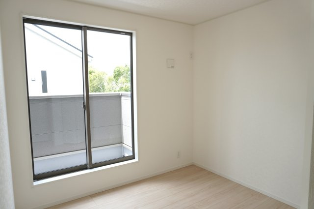 草加市瀬崎5丁目 新築分譲住宅 全10棟 10号棟の洋室|4.5帖