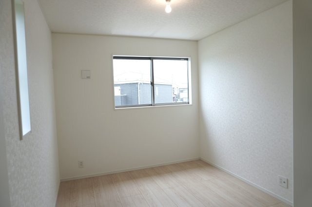 草加市瀬崎5丁目 新築分譲住宅 全10棟 10号棟の洋室