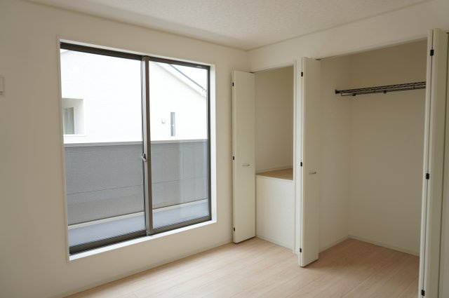 草加市瀬崎5丁目 新築分譲住宅 全10棟 10号棟の洋室