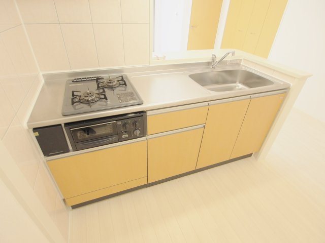 広島市安佐南区上安３丁目のアパートのキッチン