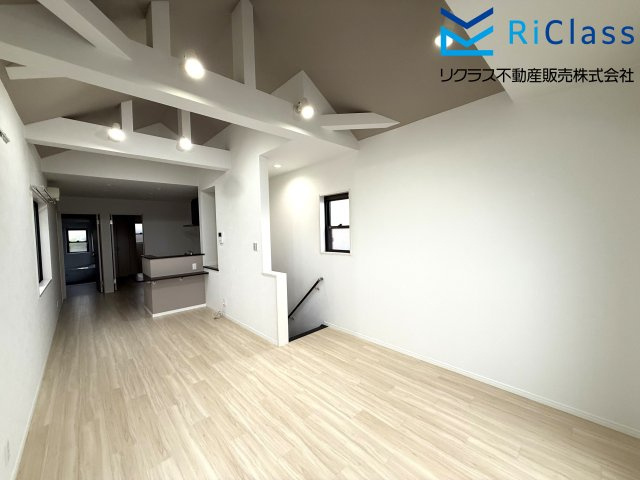 中古戸建　神戸市兵庫区清水町1の居間・リビング|リビングです