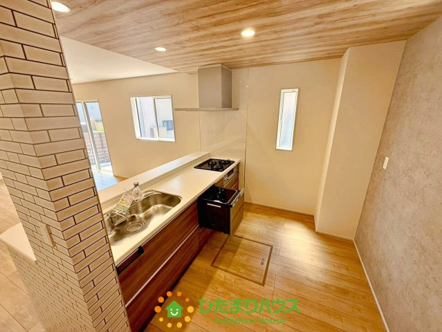 久喜市本町2丁目2期　新築一戸建て　03のキッチン