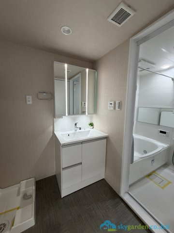 ライオンズマンション東海大学前の独立洗面台