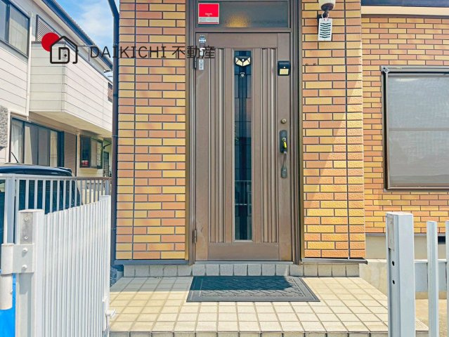 【玄関】 | 比企郡川島町大字下伊草　中古戸建　
