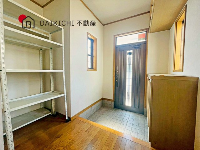 【玄関】 | 比企郡川島町大字下伊草　中古戸建　