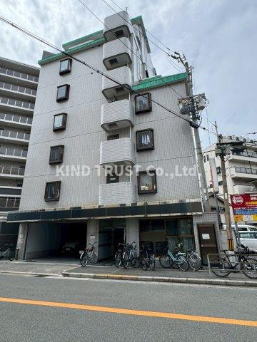 トレジャハウスの外観|おしゃれな外観です