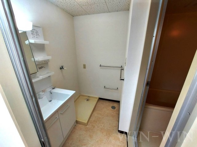 レ・セゾン菰口 Aの洗面所|イメージ（同建物内別部屋の写真です）
