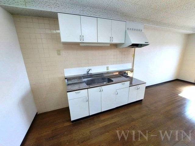 レ・セゾン菰口 Aのキッチン|イメージ（同建物内別部屋の写真です）