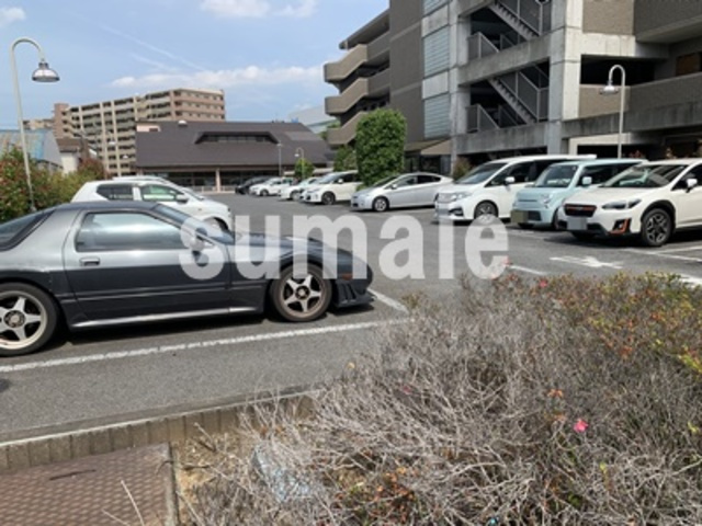 ブリリアントの駐車場|駐車場